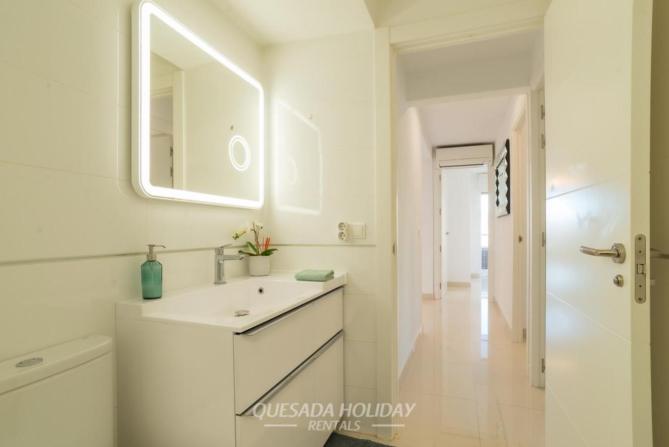 Apartamento La Perla Seaview & Pool Levante *