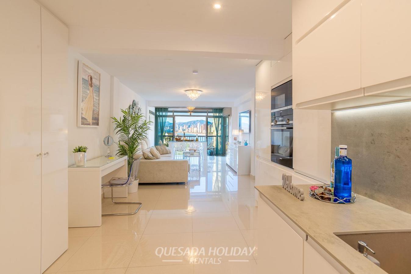 La Perla Seaview & Pool Levante Apartamento