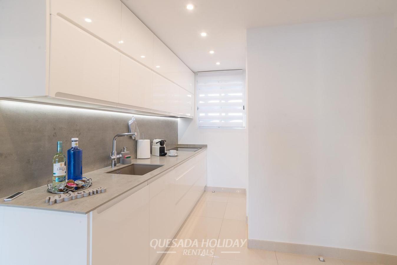 Appartamento La Perla Seaview & Pool Levante